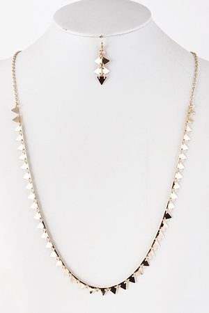 Triangle Inspired Simple Chain Necklace 5CDB2